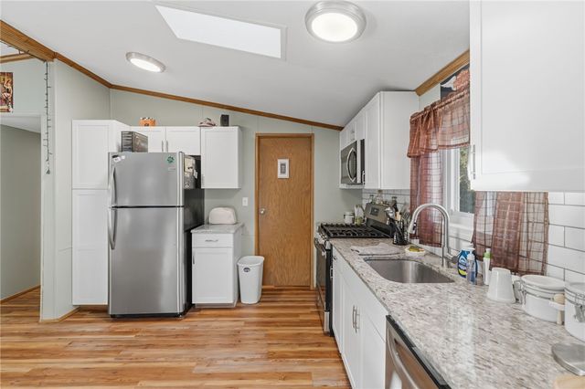 10 Lear Drive, Coventry, RI 02816