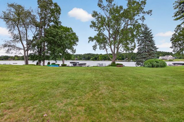 14908 Canary Court, Woodstock Twp, MI 49230
