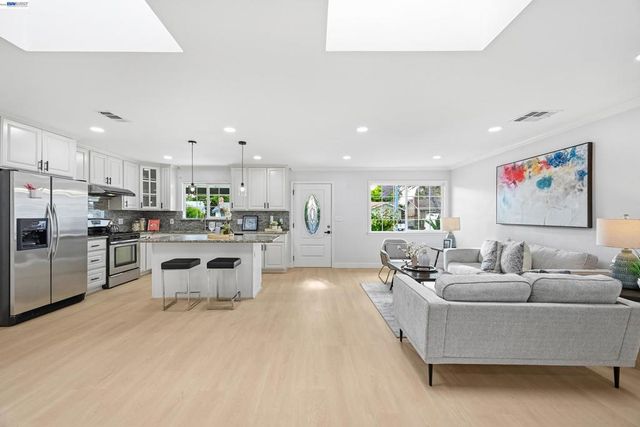 42552 Roberts Ave, Fremont, CA 94538