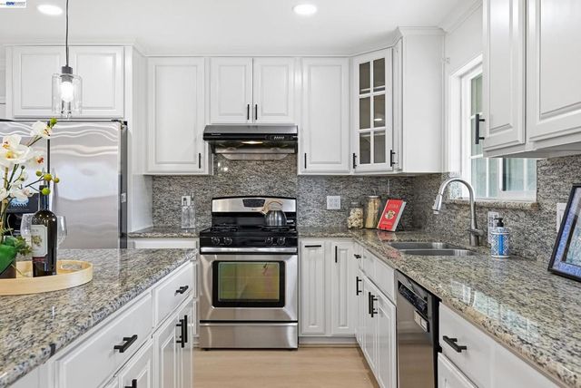 42552 Roberts Ave, Fremont, CA 94538