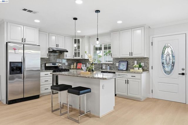 42552 Roberts Ave, Fremont, CA 94538