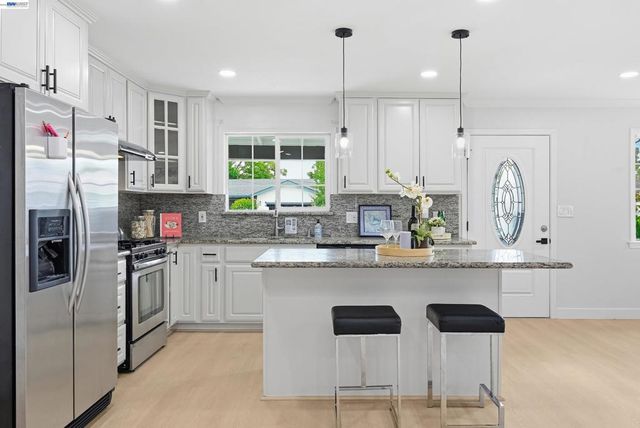 42552 Roberts Ave, Fremont, CA 94538