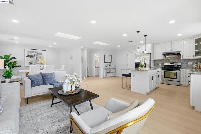 42552 Roberts Ave, Fremont, CA 94538