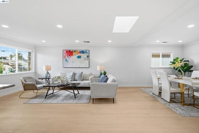42552 Roberts Ave, Fremont, CA 94538