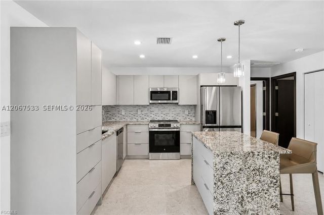 2800 NW 10TH ST, Cape Coral, FL 33993