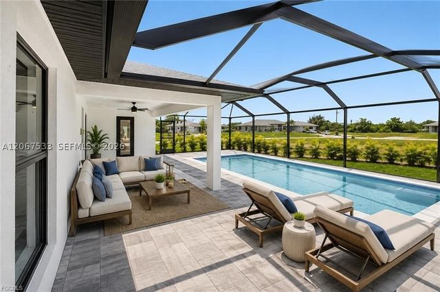 2800 NW 10TH ST, Cape Coral, FL 33993