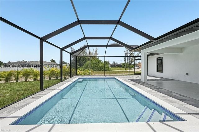2800 NW 10TH ST, Cape Coral, FL 33993