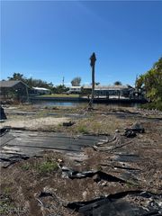 2359 Sycamore ST, Other, FL 33956