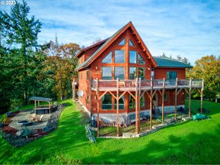 1435 WILBUR Rd, Roseburg, OR 97471