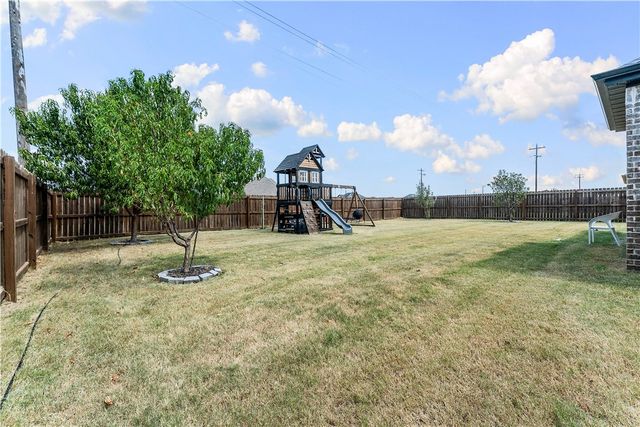 1020 E Skyline Loop, Centerton, AR 72719