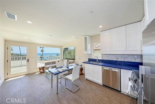 376 Cliff Drive E, Laguna Beach, CA 92651