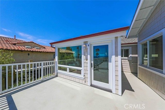 376 Cliff Drive E, Laguna Beach, CA 92651