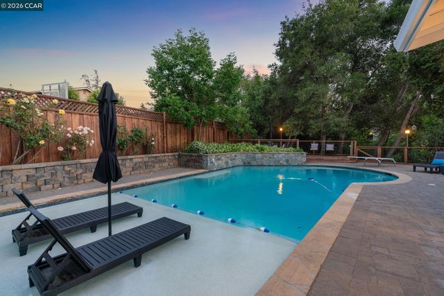 36 Playa Ct, San Ramon, CA 94583