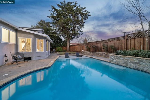 36 Playa Ct, San Ramon, CA 94583