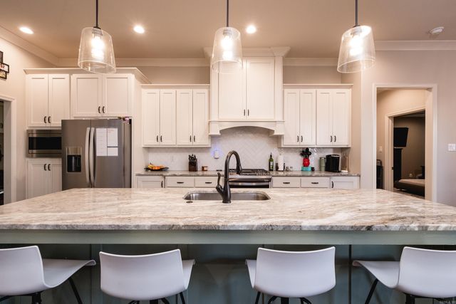 885 Oak Forest Circle, Sherwood, AR 72120