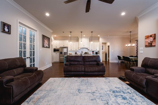 885 Oak Forest Circle, Sherwood, AR 72120