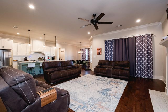 885 Oak Forest Circle, Sherwood, AR 72120