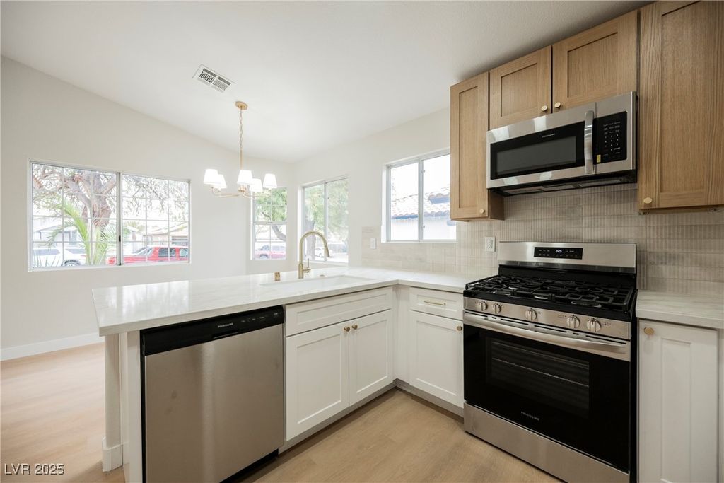 2968 Mount Hope Drive, Las Vegas, NV 89156