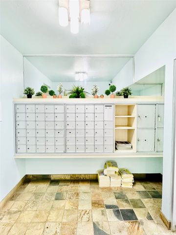 1516 Ward Avenue 203, Honolulu, HI 96822
