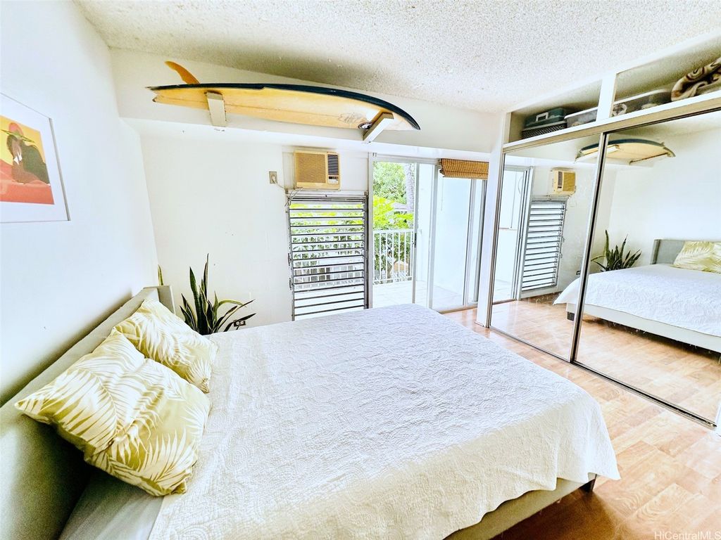 1516 Ward Avenue 203, Honolulu, HI 96822