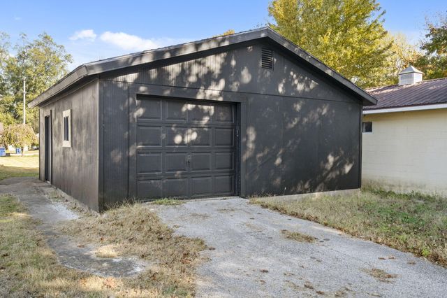 419 Maple Street, Greenfield, MO 65661