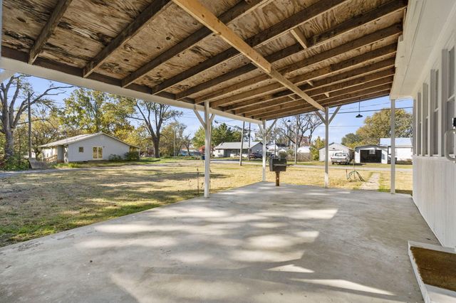 419 Maple Street, Greenfield, MO 65661