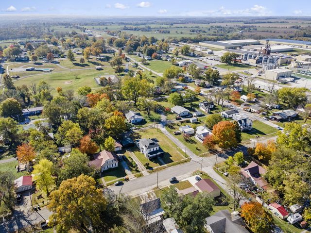 419 Maple Street, Greenfield, MO 65661