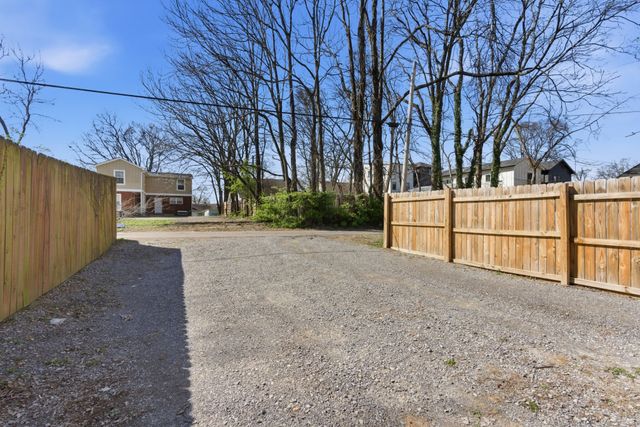1336A Stainback Ave, Nashville, TN 37207