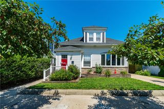 11 Metropolitan Road, Providence, RI 02908