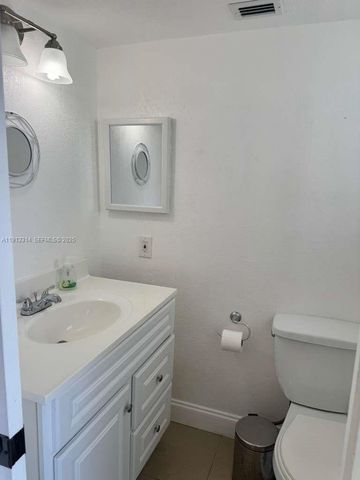3001 NW 46th Avenue 207, Lauderdale Lakes, FL 33313