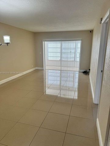 3001 NW 46th Avenue 207, Lauderdale Lakes, FL 33313