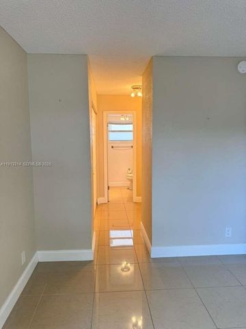 3001 NW 46th Avenue 207, Lauderdale Lakes, FL 33313