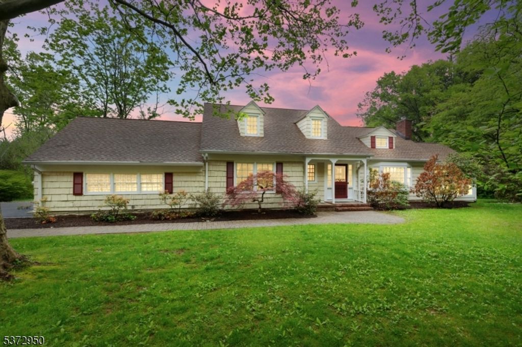 5 Saint Clair Rd, Harding Twp., NJ 07960