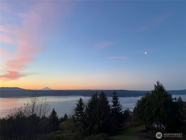 835 Pollock Drive, Brinnon, WA 98320