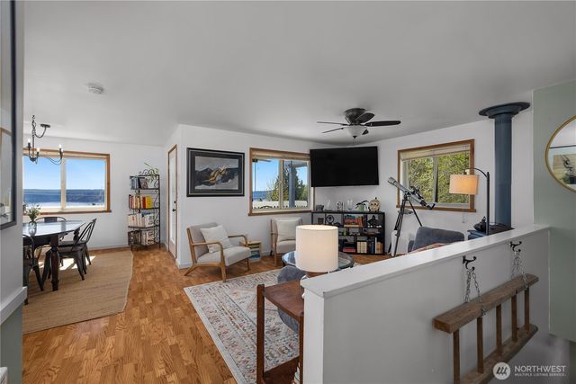 835 Pollock Drive, Brinnon, WA 98320