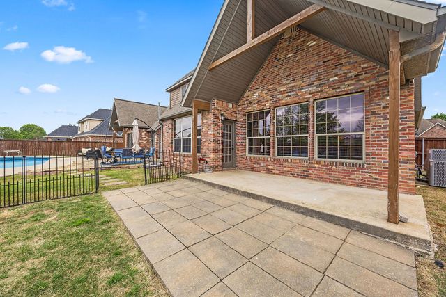 4801 SW Blaire Mont Road, Bentonville, AR 72713