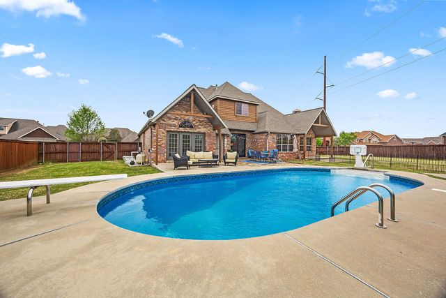 4801 SW Blaire Mont Road, Bentonville, AR 72713