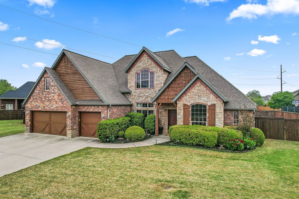 4801 SW Blaire Mont Road, Bentonville, AR 72713