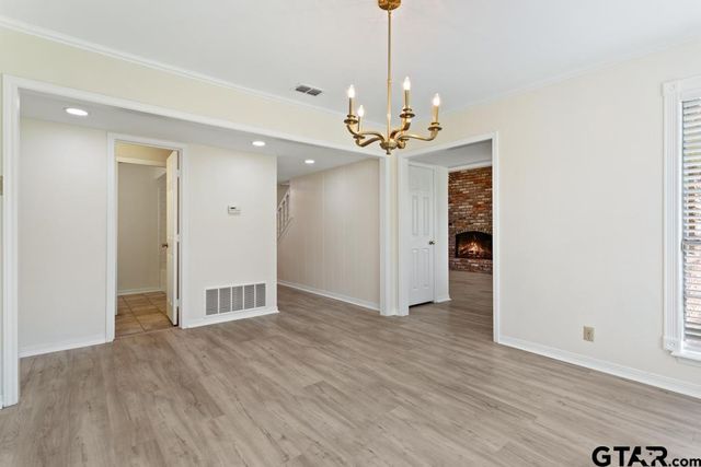 2110 Macbeth, Tyler, TX 75703
