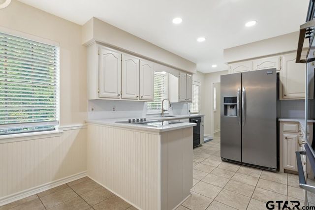 2110 Macbeth, Tyler, TX 75703