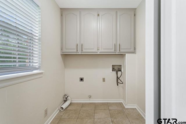 2110 Macbeth, Tyler, TX 75703