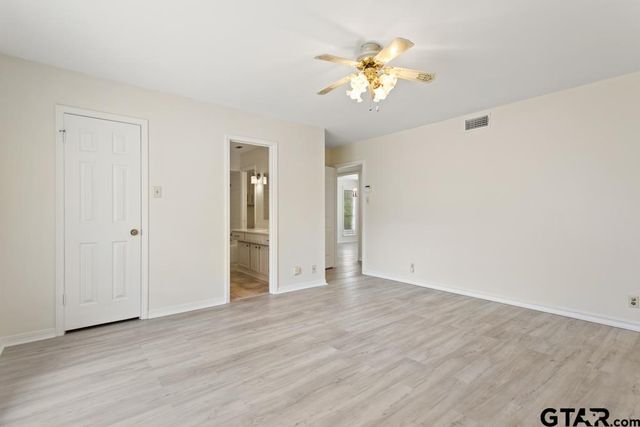 2110 Macbeth, Tyler, TX 75703