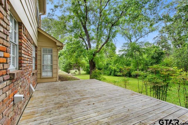 2110 Macbeth, Tyler, TX 75703