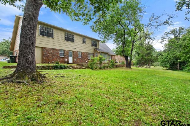 2110 Macbeth, Tyler, TX 75703