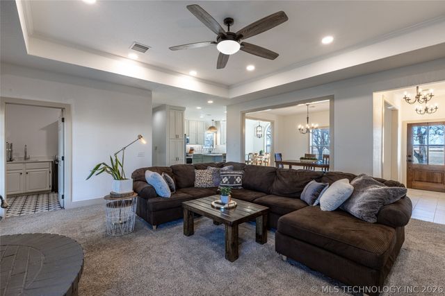 16623 N 97th East Avenue, Collinsville, OK 74021