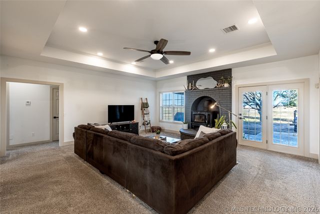16623 N 97th East Avenue, Collinsville, OK 74021