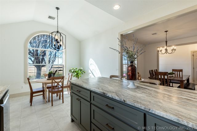 16623 N 97th East Avenue, Collinsville, OK 74021