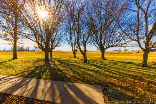 16623 N 97th East Avenue, Collinsville, OK 74021