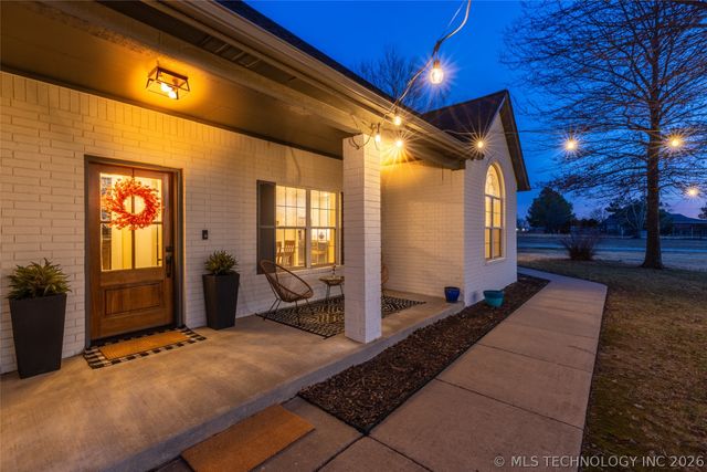 16623 N 97th East Avenue, Collinsville, OK 74021
