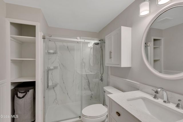 88 Yorkshire Drive, East Greenbush, NY 12061